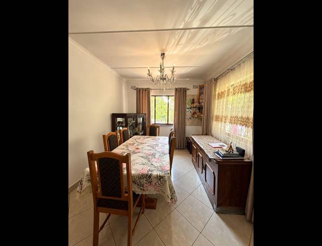 3 BEDROOM HOUSE FOR SALE IN RESERVOIR HILLS